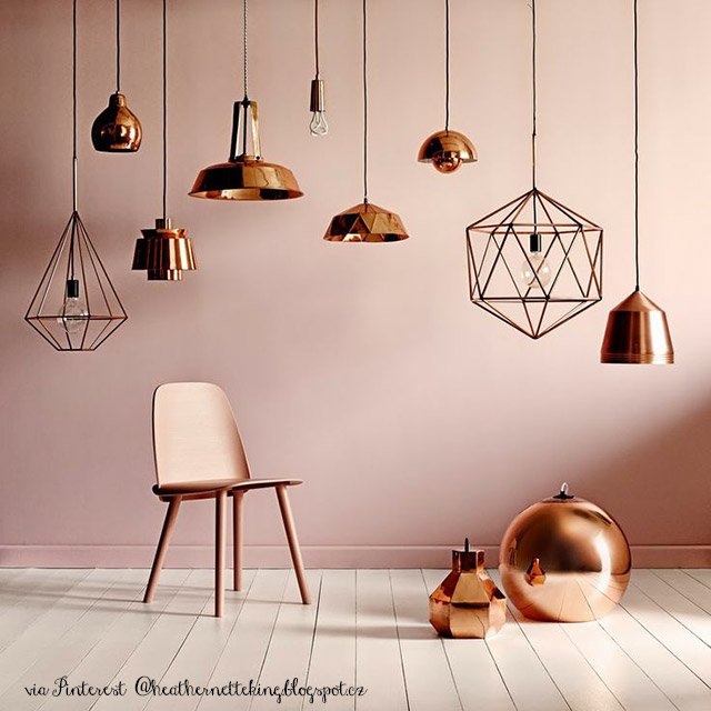 lampade in rame copper con sedia muuto colore rosa