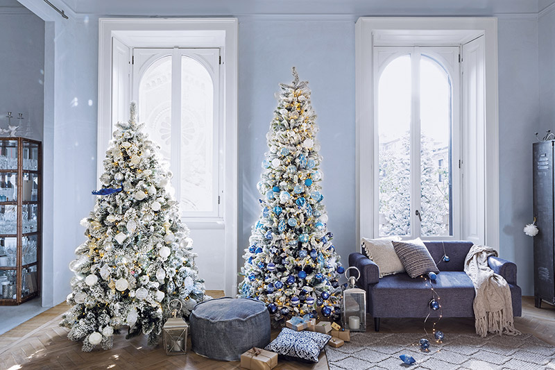 Atmosfere di Natale in casa: gli alberi di Natale di Coin casa - addobbi blu e bianco